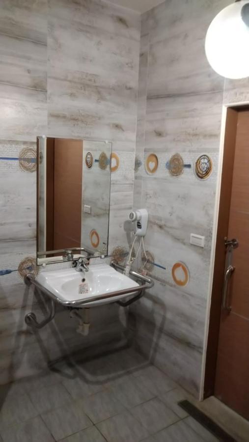 Boston Plus Hotel Chiayi Extérieur photo
