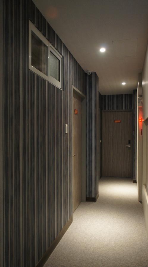 Boston Plus Hotel Chiayi Extérieur photo