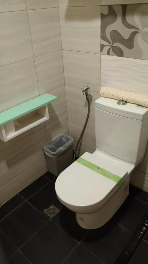 Boston Plus Hotel Chiayi Extérieur photo