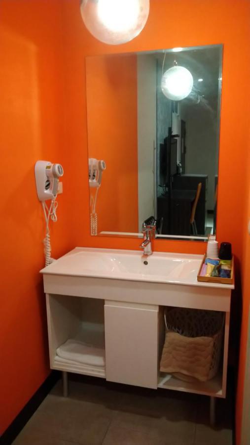 Boston Plus Hotel Chiayi Extérieur photo